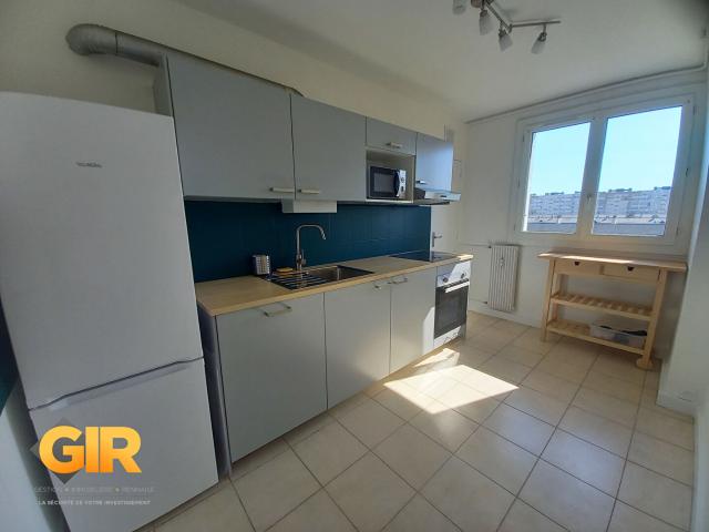 Location Appartement 1 pièce 65m² RENNES 35000