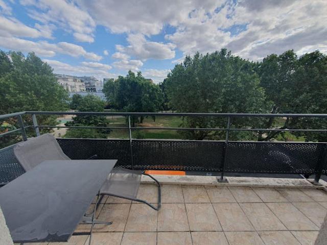 Location Appartement 1 pièce 62 m2 Saint Denis