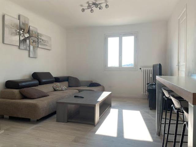 Location Appartement 1 pièce 76 m2 Nice