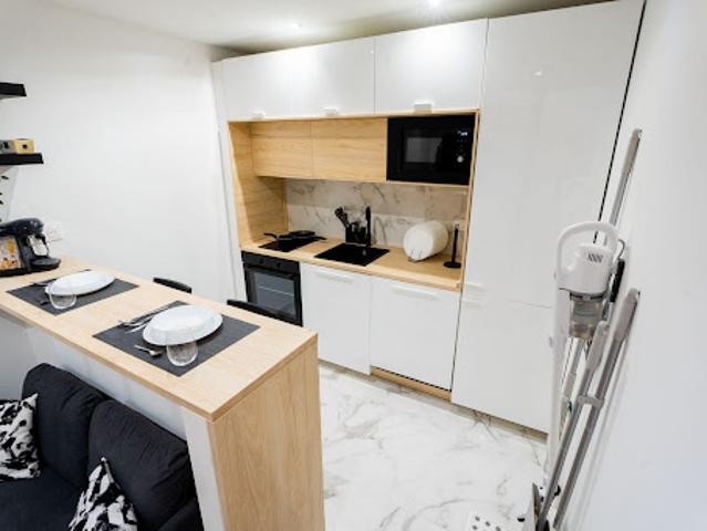 Location Appartement 1 pièce 77 m2 Évry Courcouronnes