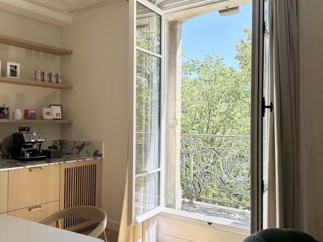Location Appartement 1 pièce 89m² PARIS 17ème