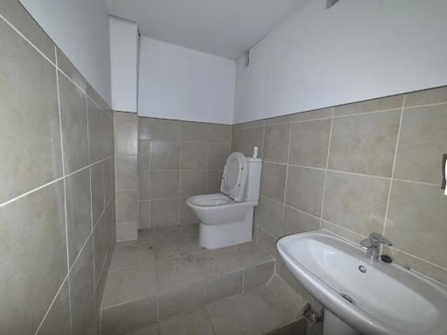 Location Appartement 1 pièce 80 m2 Cavaillon