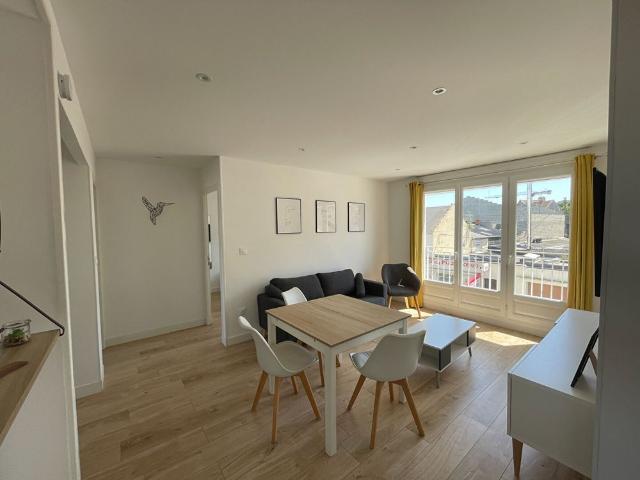 Location appartement 1 pièce, 9.43m², Caen