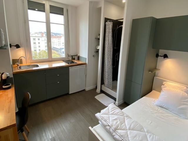 Location Appartement 1 pièce 9m² LYON 7ème