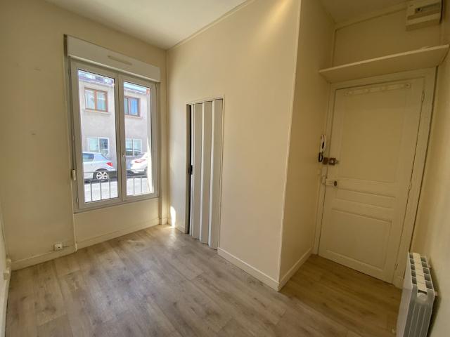 Location Appartement 1 pièce 9m² REIMS 51100