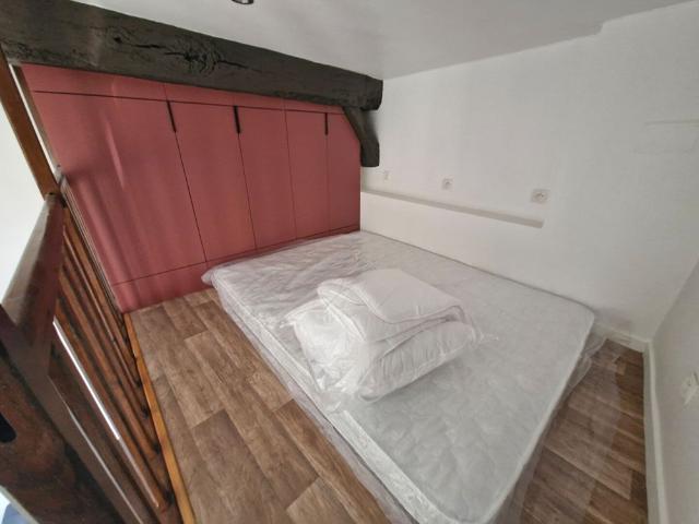 Location Appartement 1 pièce 9m²