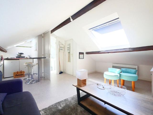 Location Appartement 1 pièce 9m²