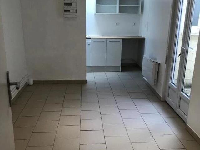 Location Appartement 1 pièces 17 m2 à Saint Quentin