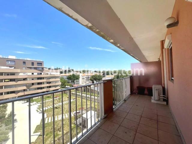 Louer appartement de 1 pièce 23 m² 546 € à Béziers 34500: une annonce Arthurimmo.com