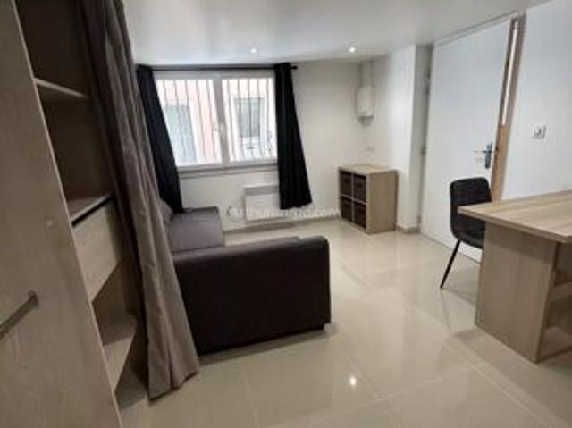 Location Appartement 1 pièces 27 m2 à Aubagne