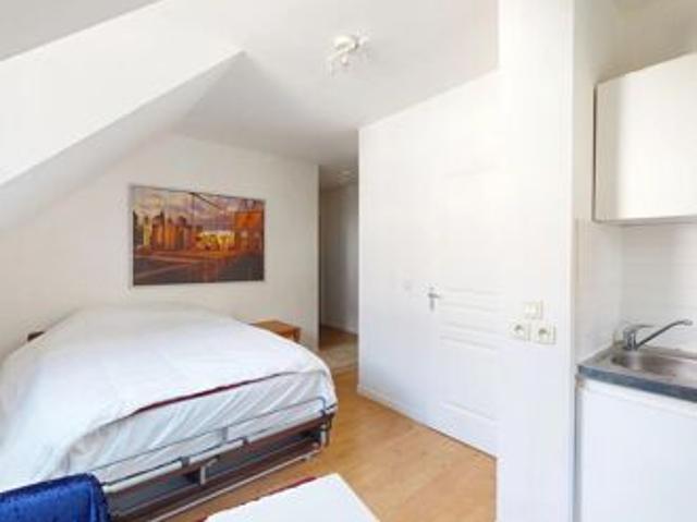 Location Appartement 1 pièces 25 m2 à Corbeil Essonnes