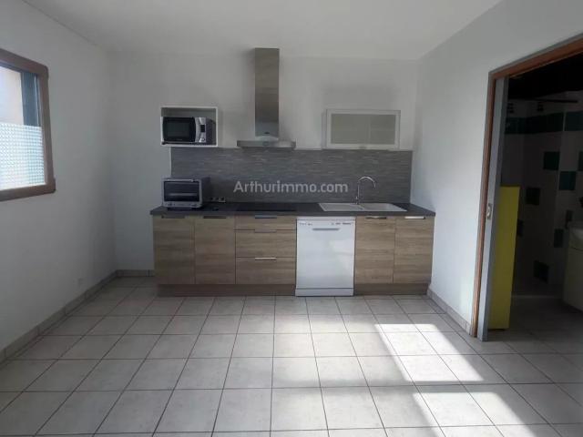 Location Appartement 1 pièces 25 m2 à La Chapelle des Fougeretz