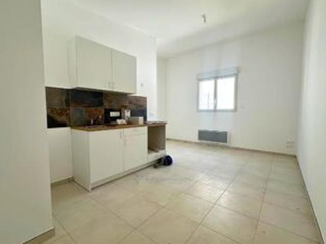 Location Appartement 1 pièces 30 m2 à Lodève