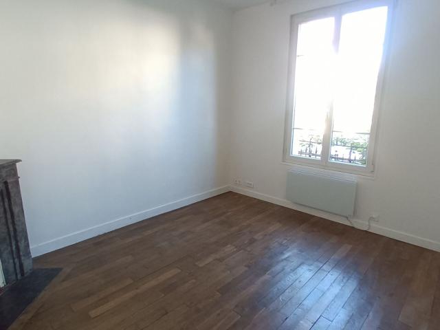 Location appartement, 23.7 m² T 1 à Bourg la Reine, 649 €
