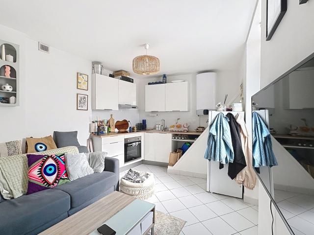 Location appartement, 23.14 m² T 2 à Saint Maur des Fossés, 900 €