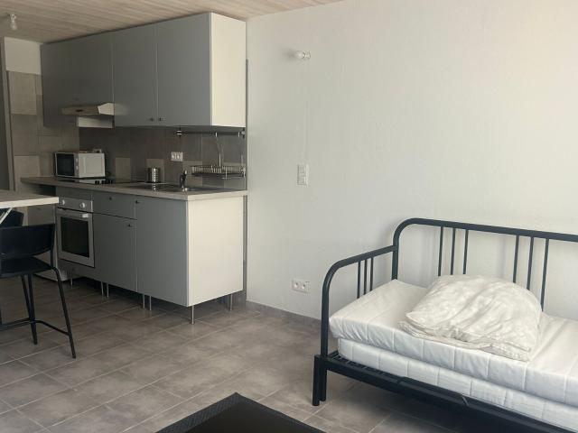 Location appartement, 23 m² T 1 à Ollioules, 514 €