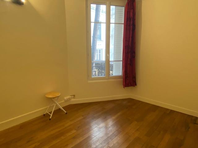 Location appartement, 20.55 m² T 1 à Paris 15, 817 €