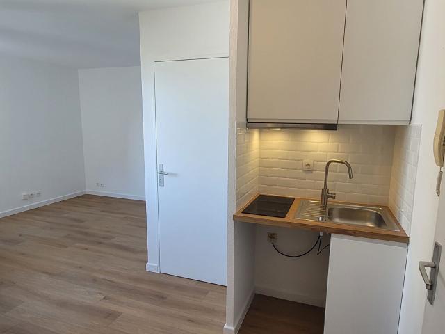 Location appartement, 20.01 m² T 1 à Issy les Moulineaux, 750 €