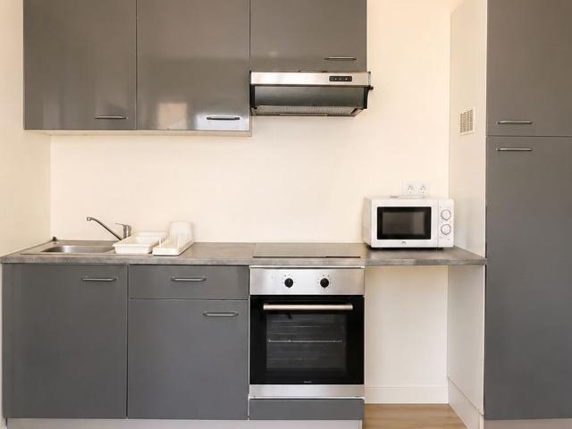 Location appartement, 20 m² T 1 à Romainville, 750 €