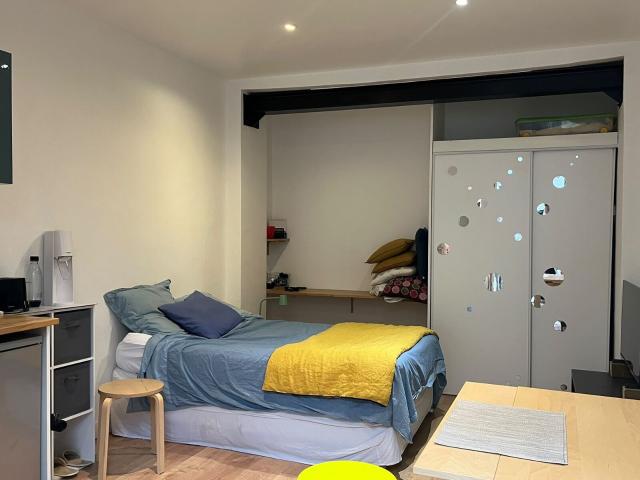 Location appartement, 21.09 m² T 1 à Paris 17, 890 €