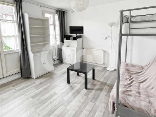 Location appartement, 21.15 m² T 1 à Senlis, 690 €