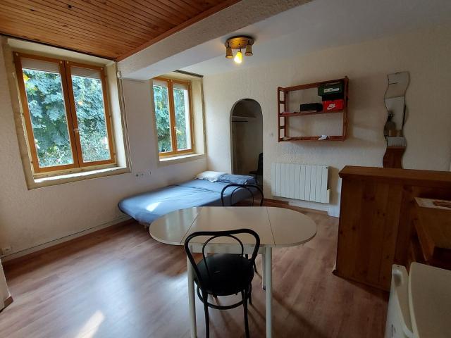Location appartement, 21 m² T 1 à Villefranche sur Saône, 490 €