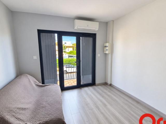 Location appartement, 22.66 m² T 2 à Marseillan, 580 €