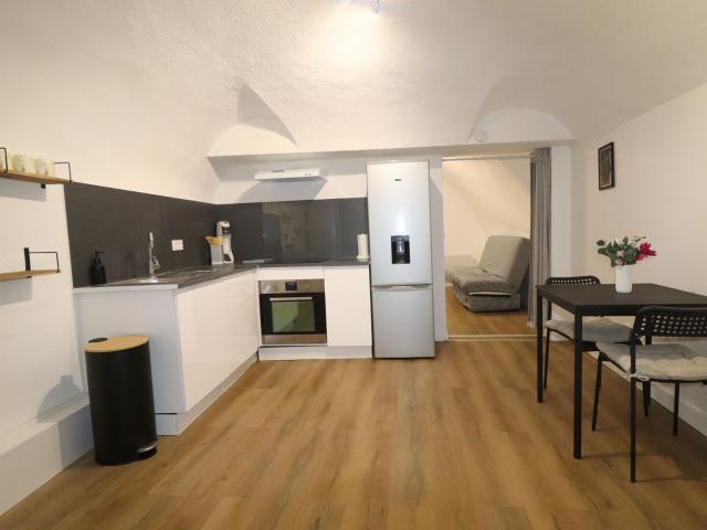 Location appartement, 22.82 m² T 1 à L'Escarène, 585 €