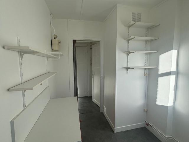 Location appartement, 22 m² T 1 à Bourg la Reine, 756 €