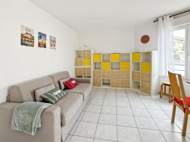 Location appartement, 27.43 m² T 1 à Nice, 950 €