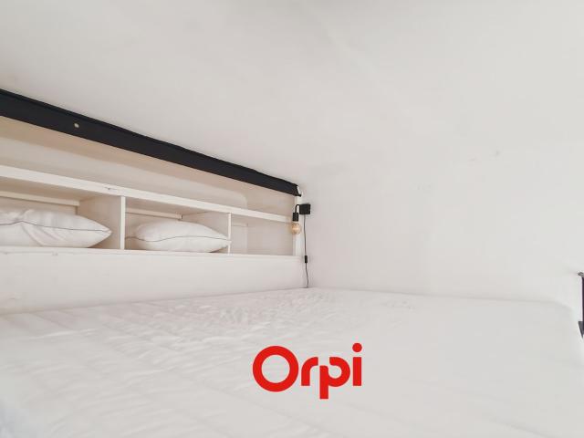 Location appartement, 27.65 m² T 2 à Bandol, 800 €