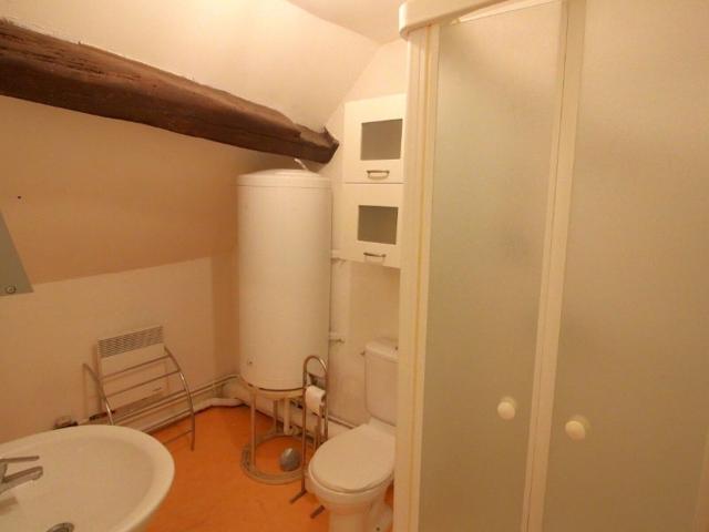 Location appartement, 27.98 m² T 2 à Pont Sainte Maxence, 530 €