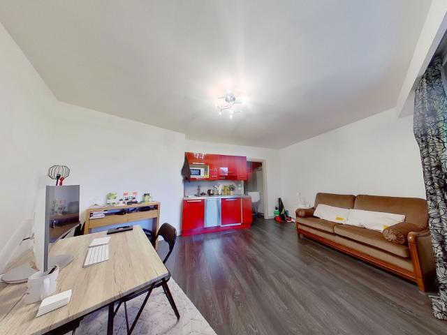 Location appartement, 27.01 m² T 1 à Écully, 750 €
