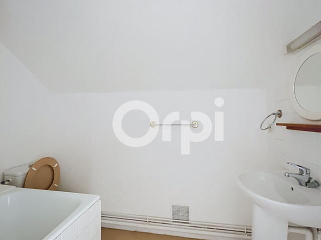 Location appartement, 27.35 m² T 1 à Périgueux, 390 €