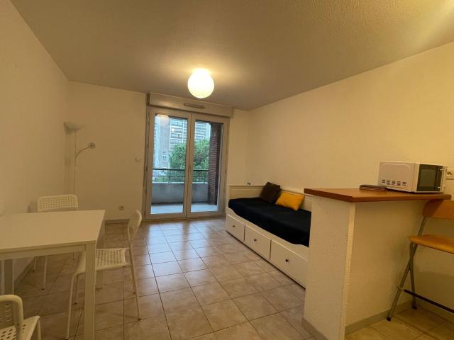 Location appartement, 24.59 m² T 1 à Toulouse, 551 €