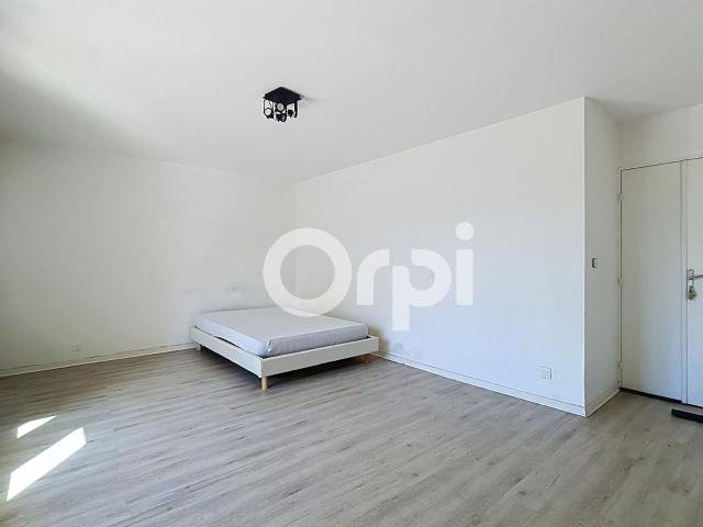 Location appartement, 24.04 m² T 1 à Longjumeau, 484 €