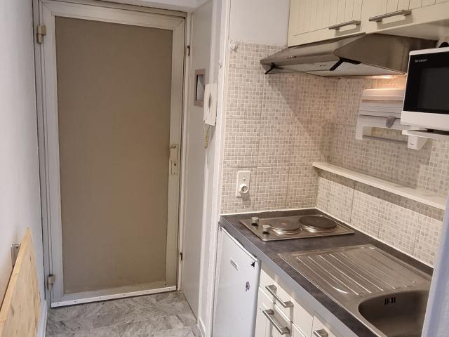 Location appartement, 24.09 m² T 1 à Vence, 630 €