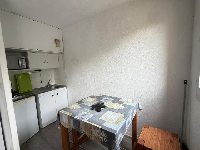 Location appartement, 24 m² T 1 à Limoges, 395 €