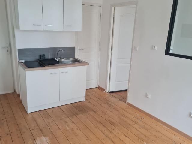Location appartement, 24 m² T 2 à Croix, 550 €