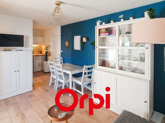 Location appartement, 25.9 m² T 2 à Bandol, 825 €