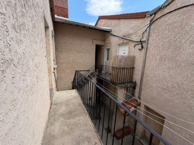 Location Appartement 25 m² à Roanne 42300 335 ¤ CC /mois