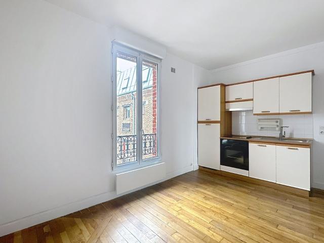 Location appartement, 26.63 m² T 2 à Charenton le Pont, 786 €