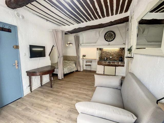 Location appartement, 26 m² T 1 à Grasse, 650 €