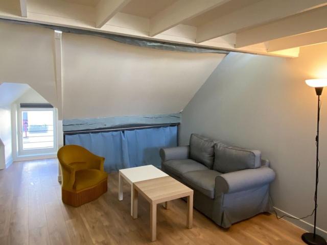 Location appartement, 28.47 m² T 1 à Orléans, 622 €