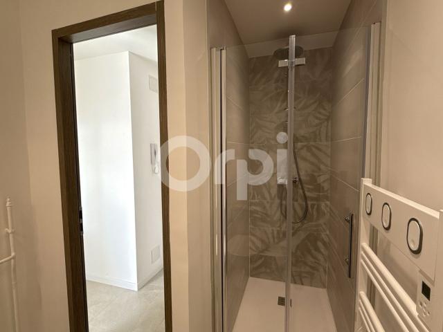 Location appartement, 28.51 m² T 2 à Fréjus, 695 €