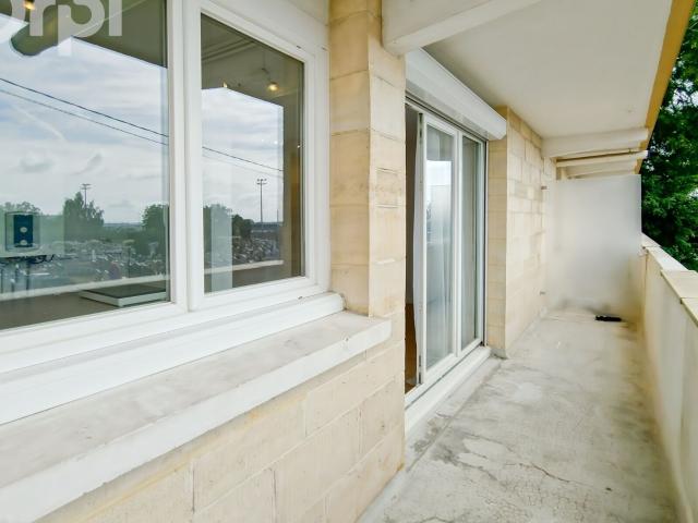 Location appartement, 28.87 m² T 1 à Le Plessis Belleville, 600 €