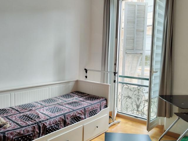 Location appartement, 28.07 m² T 1 à Nice, 915 €