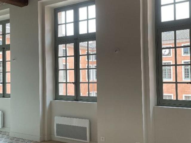 Location appartement, 28.29 m² T 1 à Mâcon, 348 €