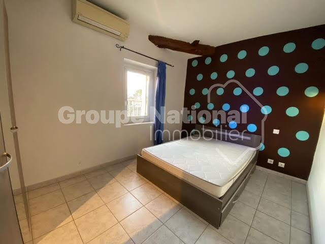Location appartement 29 m², Monteux 84170 Vaucluse