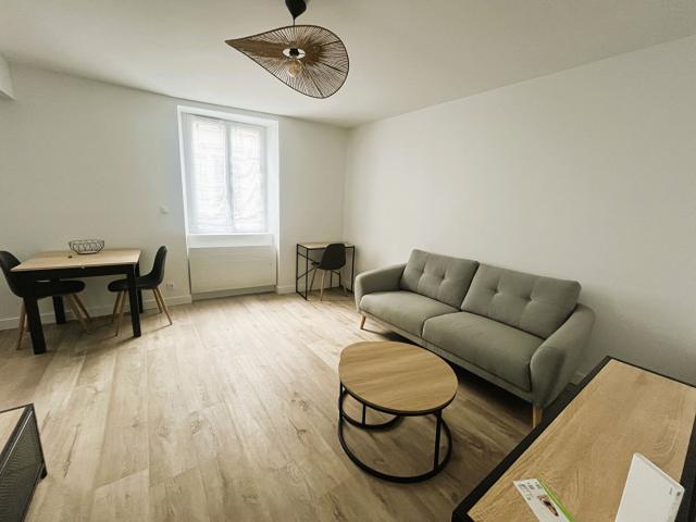 Location appartement 2 pièces, 43.54m², Cholet